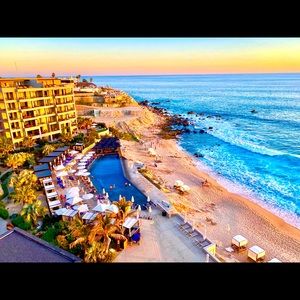 Meet your Posher, Derrick